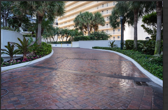 professional commercial power washing in Broward County